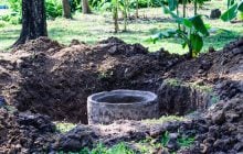 Откачивать не нужно: это средство отлично почистит выгребную яму даже зимой