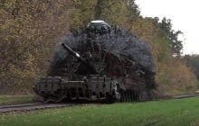 Довго не живуть: окупанти поскаржилися на свої ж "танки-дикобрази"