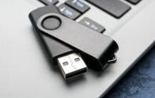 Чи можна довіряти флешці: експерти розповіли, де найкраще зберігати важливі дані