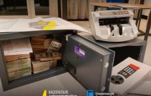 Корупція в енергетиці: двоє фігурантів справи під час затримання знищували докази, – ЗМІ