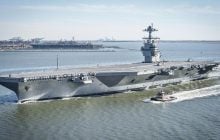 США стягують велику флотилію до Венесуели: в регіон увійшов авіаносець Ford