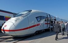 Крізь пустелю з вітерцем: популярна африканська країна запускає швидкісні поїзди