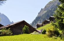 В прекрасной европейской деревне, нетронутой временем, запрещены автомобили: почему ее стоит посетить