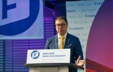 Посол України в Німеччині закликав політиків не критикувати "мирний план" США