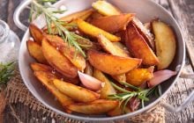 Шеф-повар рассказал, как приготовить хрустящий жареный картофель: это его лучший рецепт