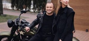 "Виктор был рядом": жена Павлика ответила на упреки, что певец якобы бросил больного сына