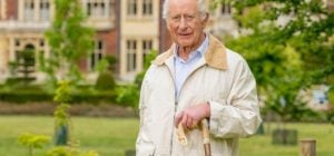 Королю Чарльзу III - 77: як зараз виглядає британських монарх (фото)