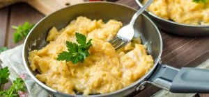 Як зробити бовтанку пишною, як хмари: є одна проста добавка, про яку ви не думали