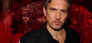 Известный украинский актер впервые показал лицо маленькой дочери (фото)