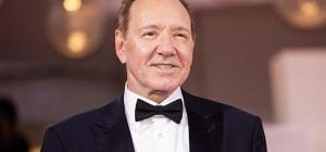 Кевина Спейси снова обвиняют в домогательствах: трое мужчин подали новые иски