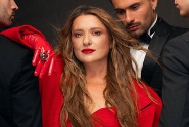 50-летняя Могилевская поразила поклонников трюками на сцене (видео)