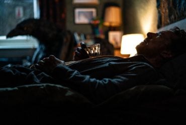 "Чорне пір'я": чому варто подивитись зворушливу драму з Бенедиктом Камбербетчем