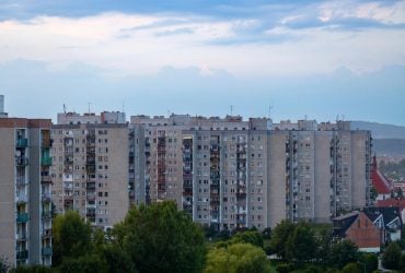 Хрущевка, брежневка, сталинка: как различать старые дома и где лучше всего жить