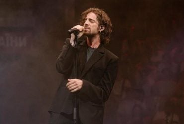 Чекаєш, а вона не пише: Дантес натякнув на самотність після чуток про розрив