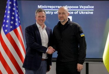 Вивчає ситуацію: в WP поділилися деталями візиту міністра Сухопутних військ США до Києва