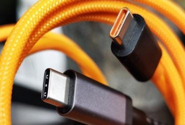 Что значит оранжевый USB-порт: это не для красоты