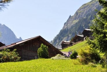 У прекрасному європейському селі, незайманому часом, заборонені автомобілі: чому його варто відвідати