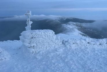 У Карпатах вже вдарив мороз: рятувальники виставили умови туристам