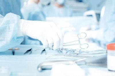 Одеситка зі сльозами розповіла про смерть матері, а в Києві хірургу вручили підозру після загибелі 28-річної пацієнтки Одеситка зі сльозами розповіла про смерть матері, а в Києві хірургу вручили підозру після загибелі 28-річної пацієнтки