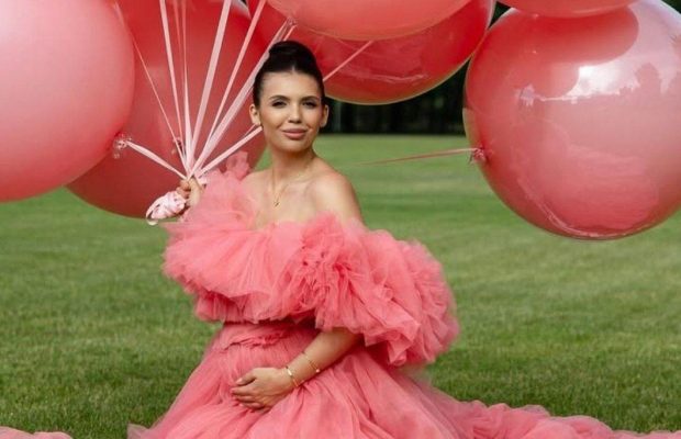 Популярная блогерша во второй раз стала мамой и растрогала кадрами из роддома