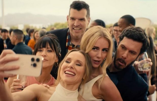 Netflix продлил популярный сериал на третий сезон: что известно