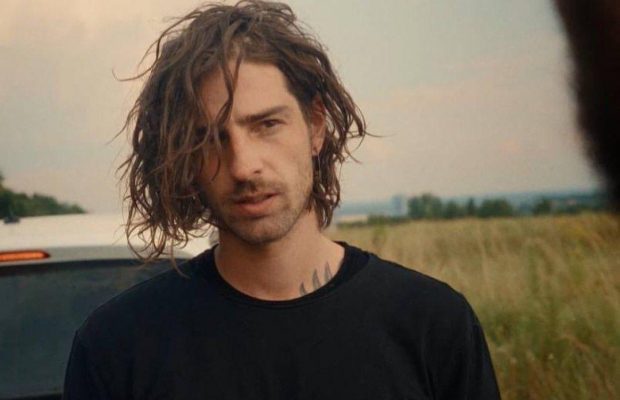 "Она даже не знает, что любима": Дантес неожиданно заговорил о неразделенной любви