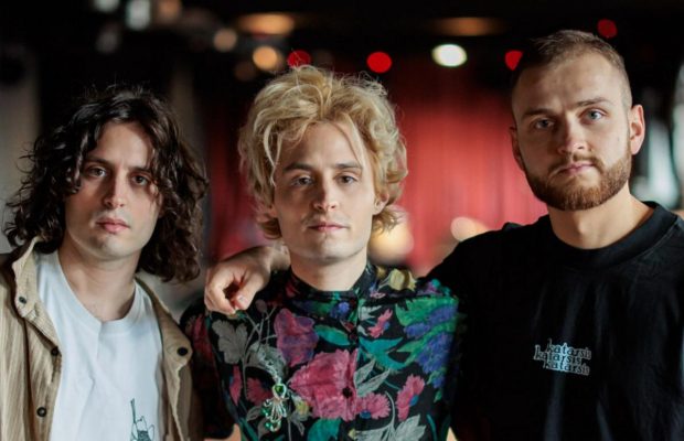 Известная украинская группа попала под российский обстрел в Днепре (фото)