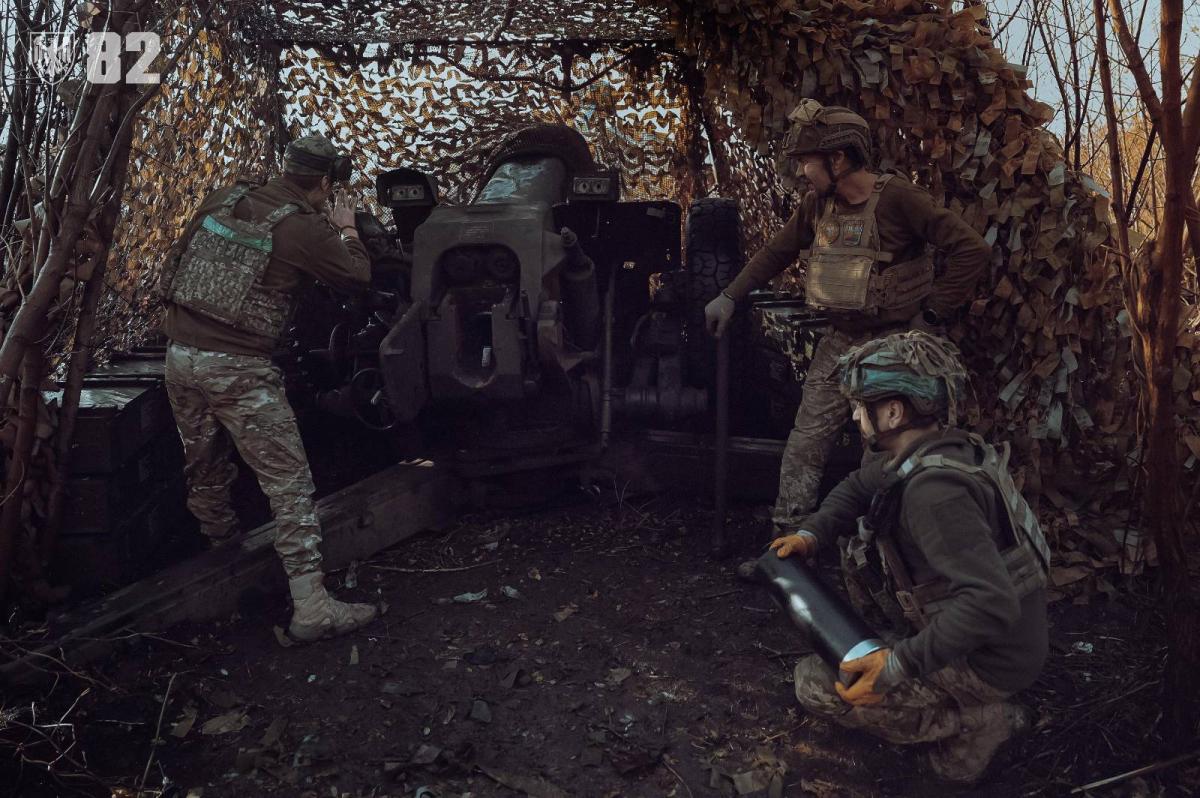 'Немає сенсу сидіти': ЗМІ розповіли про увʼязнених жінок та чоловіків, які захищають Україну