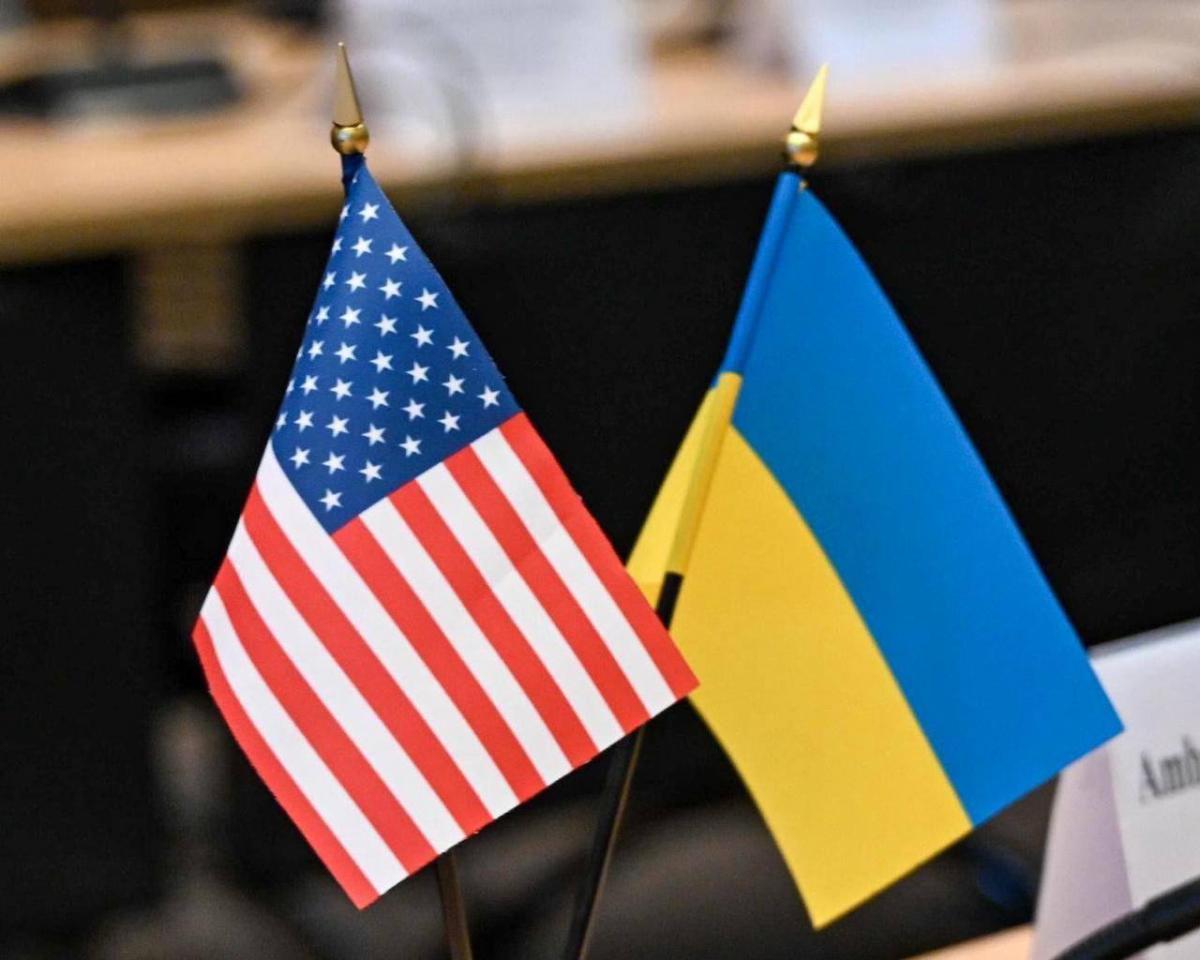 Украинские переговорщики прибыли в США Украинские переговорщики прибыли в США