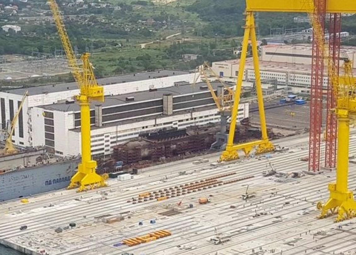 Так и не смогли модернизировать: Россия утилизирует одну из своих крупнейших субмарин