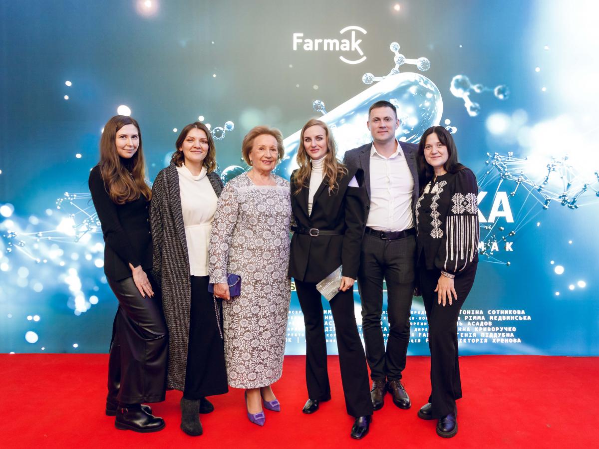 Farmak презентує фільм 'Стійка сполука' до свого 100-річчя