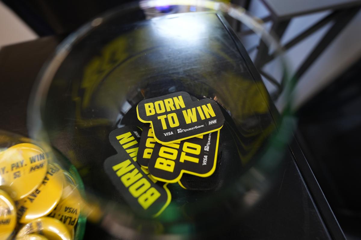 ПриватБанк в ко-партнерстві з Visa та за участю і амбасадорства NAVI запустили першу в Україні геймерську фінансову екосистему ПриватБанк в ко-партнерстві з Visa та за участю і амбасадорства NAVI запустили першу в Україні геймерську фінансову екосистему