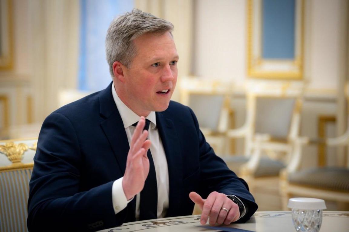 Тесно связан с Украиной: министр армии США может уйти в отставку, – WSJ Тесно связан с Украиной: министр армии США может уйти в отставку, – WSJ