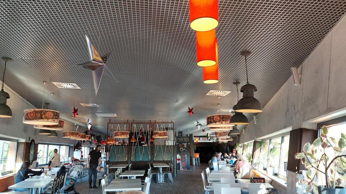 Ресторан у зоопарку Вроцлава / фото Марина Григоренко Ресторан у зоопарку Вроцлава / фото Марина Григоренко