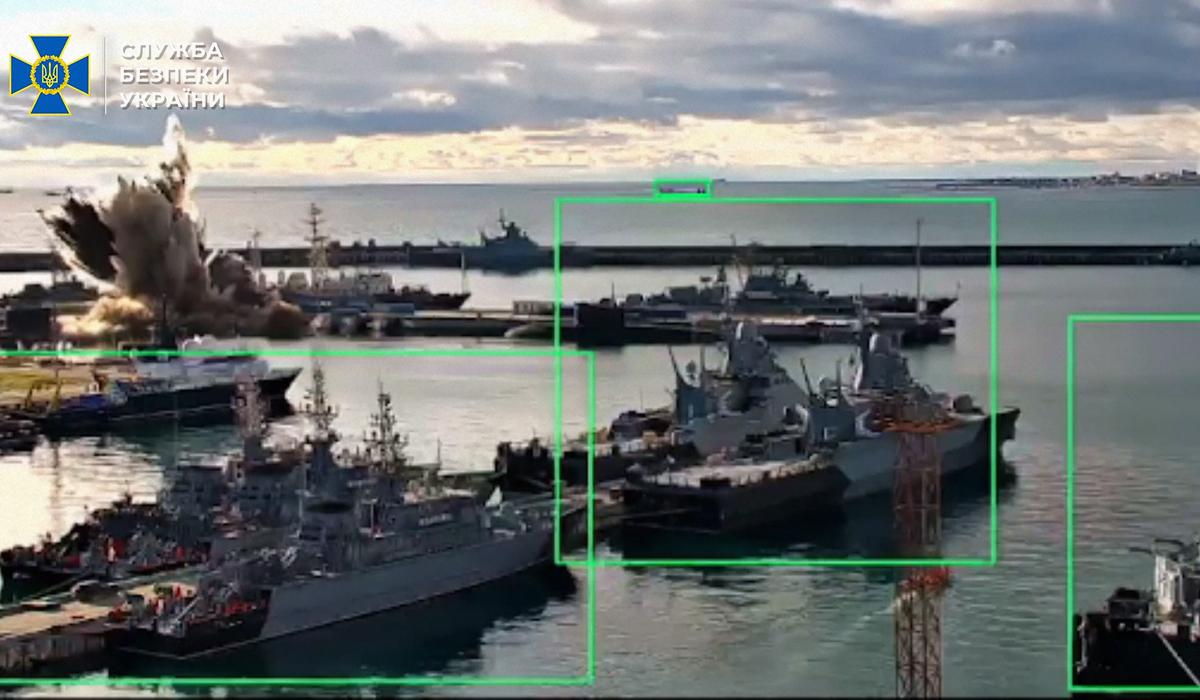 Уподводной лодки на военной базе в Новороссийске / фото Википедия Уподводной лодки на военной базе в Новороссийске / фото Википедия