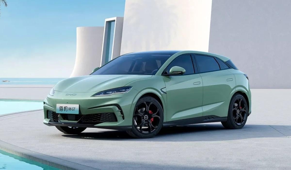 По словам механика, автосалоны не предупреждают покупателей об этих проблемах / фото - BYD По словам механика, автосалоны не предупреждают покупателей об этих проблемах / фото - BYD