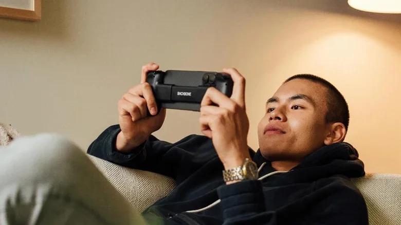 5 пристроїв, сумісних із USB-C портом вашого телефона, про які ви не знали