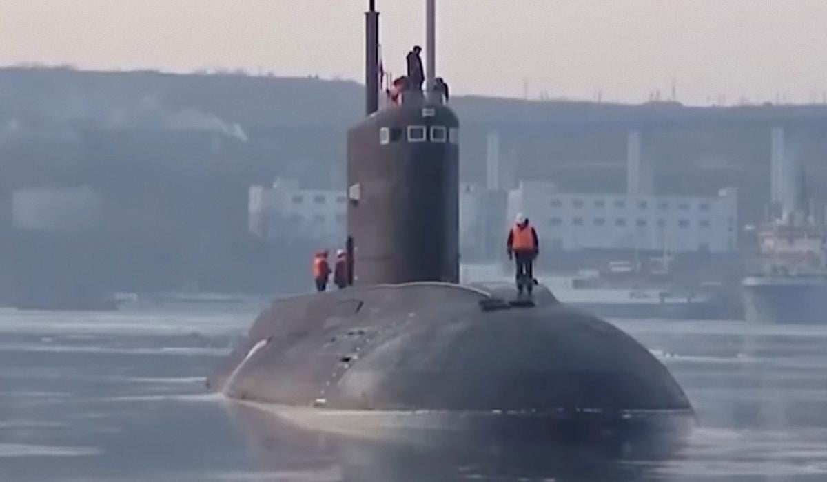 кадр з відео