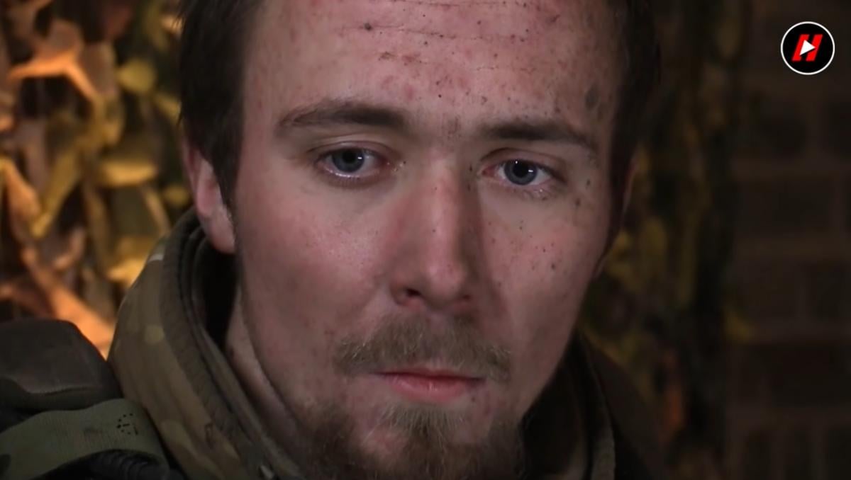 Росіянин потрапив у полон і залишився воювати з воїнами ЗСУ / фото "Новинарня"