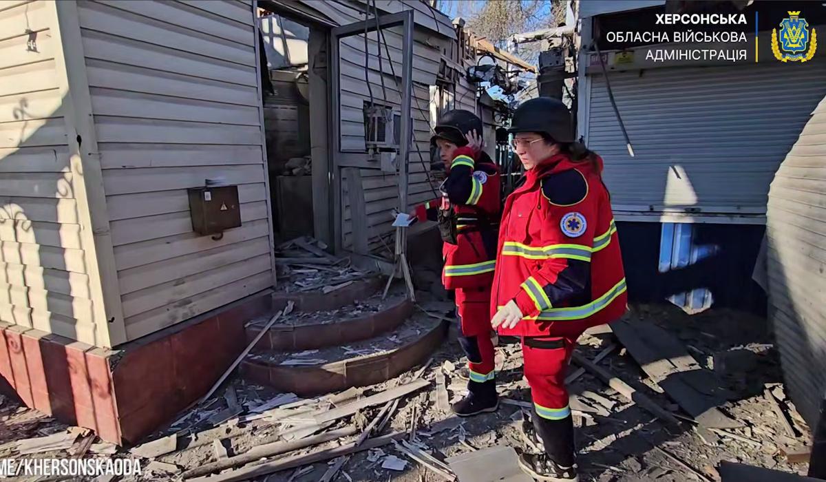 'Криваве Різдво': армія РФ обстріляла людний ринок Херсона