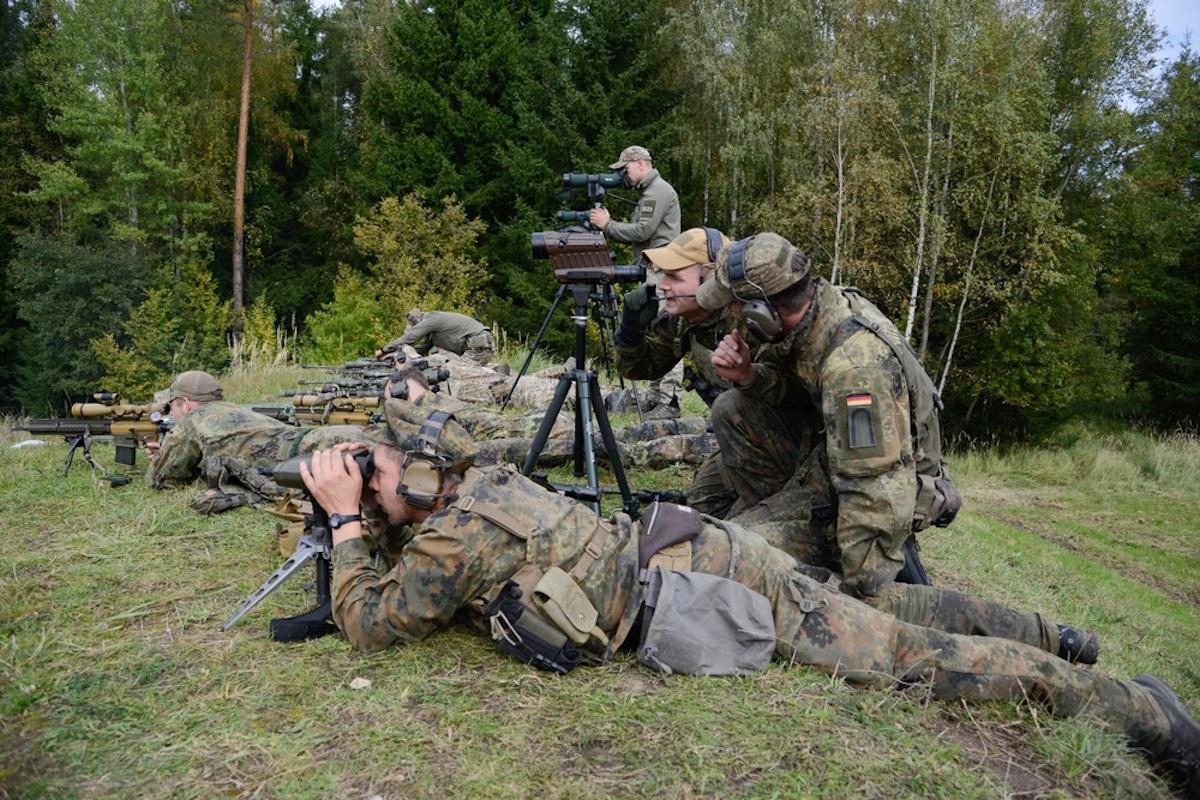 У Європі закликали відправити німецькі війська в Україну, але під іншим прапором