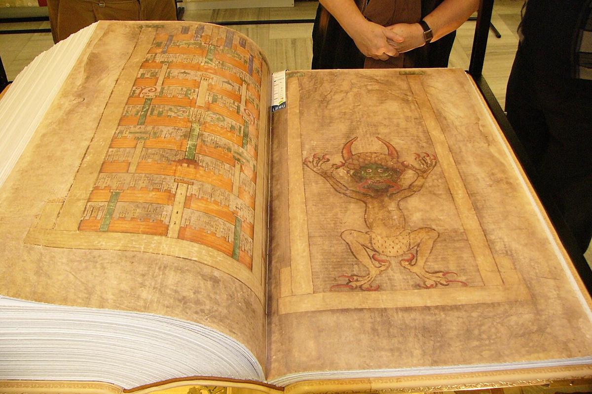 Хто насправді написав 'Біблію Диявола', і чому цей твір такий важливий