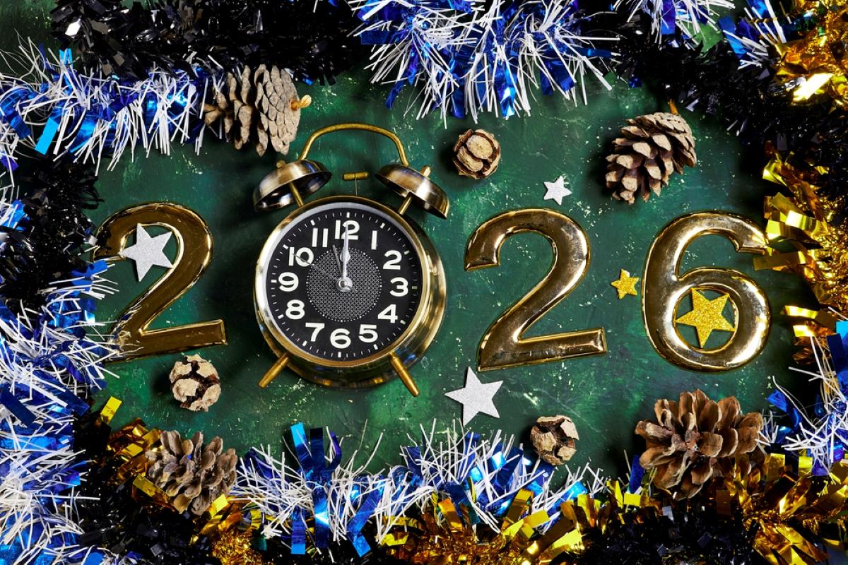 з прийдешнім новим роком з прийдешнім новим роком