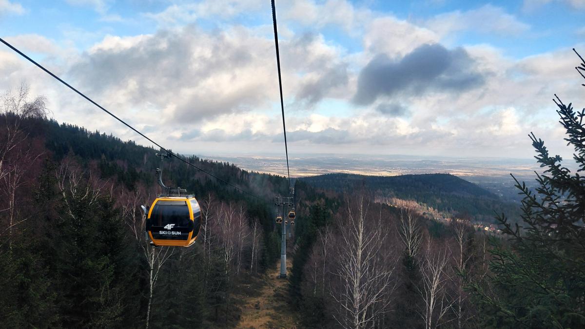 Гірська Польща: містичні Карконоші, ласкаві терми та унікальні церкви Гірська Польща: містичні Карконоші, ласкаві терми та унікальні церкви