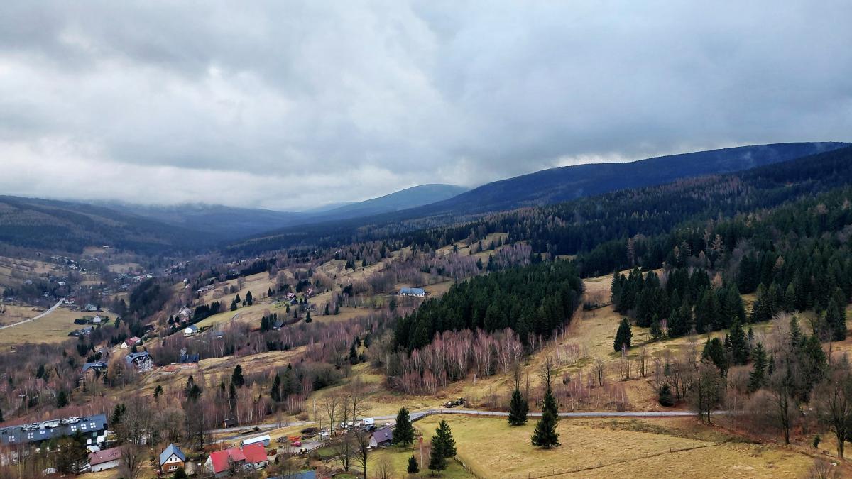 Гірська Польща: містичні Карконоші, ласкаві терми та унікальні церкви Гірська Польща: містичні Карконоші, ласкаві терми та унікальні церкви