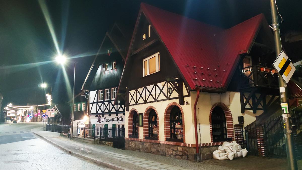 Гірська Польща: містичні Карконоші, ласкаві терми та унікальні церкви Гірська Польща: містичні Карконоші, ласкаві терми та унікальні церкви