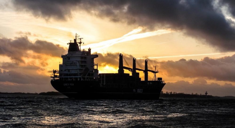 вісім танкерів, що перебувають під санкціями, проходять через Ла-Манш
