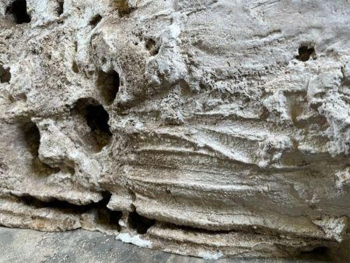 Il gesso liquido romano nei riti funebri: motivi e usi