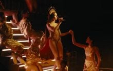 A24 показала трейлер видовищного трилера "Мати Марія" з Енн Гетевей у ролі поп-ікони