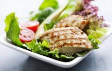 Як ідеально приготувати курячу грудку: шеф-кухар розкрив хитрий прийом